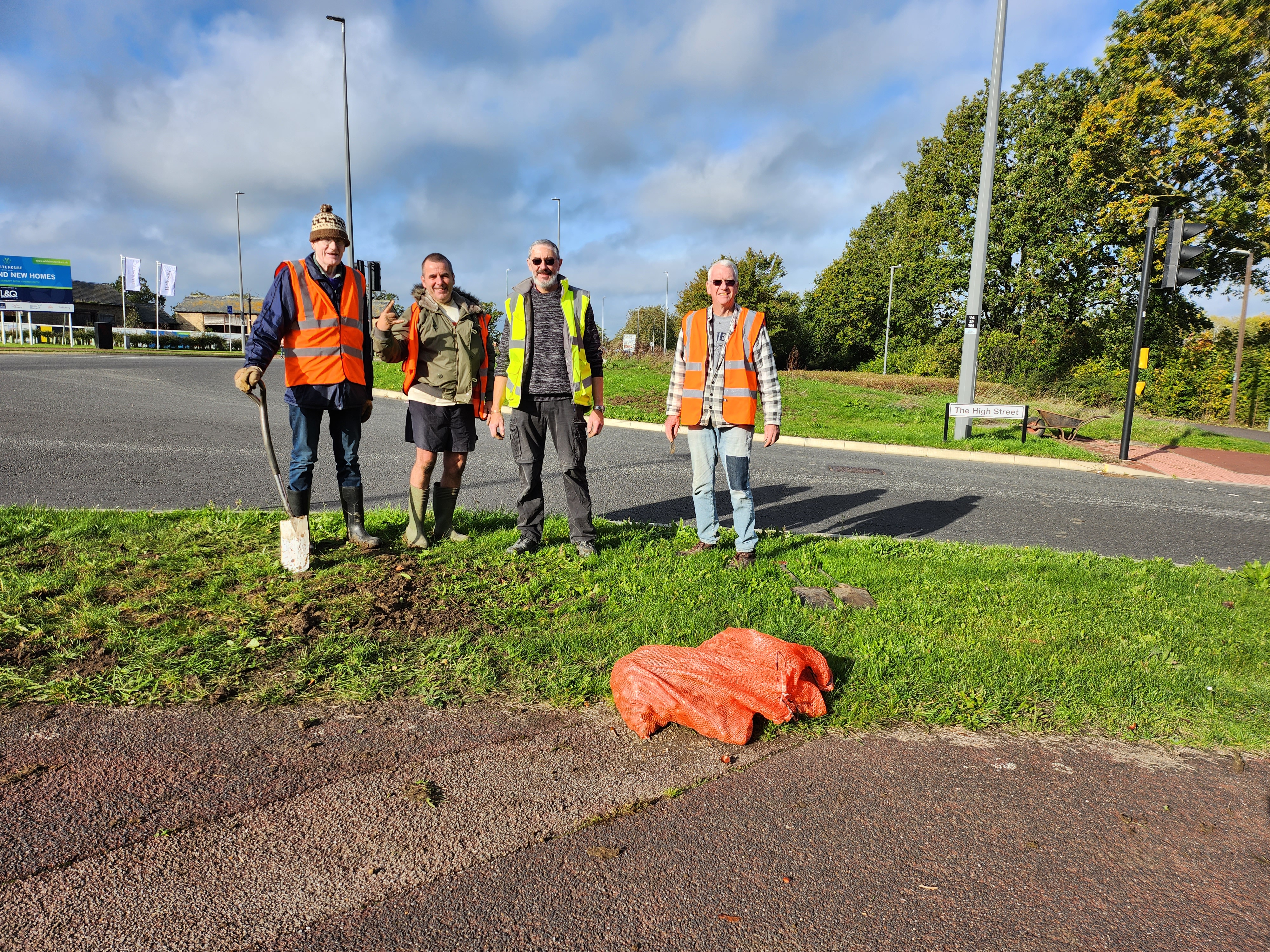 TMA Bulb Planting - High St and Fairways